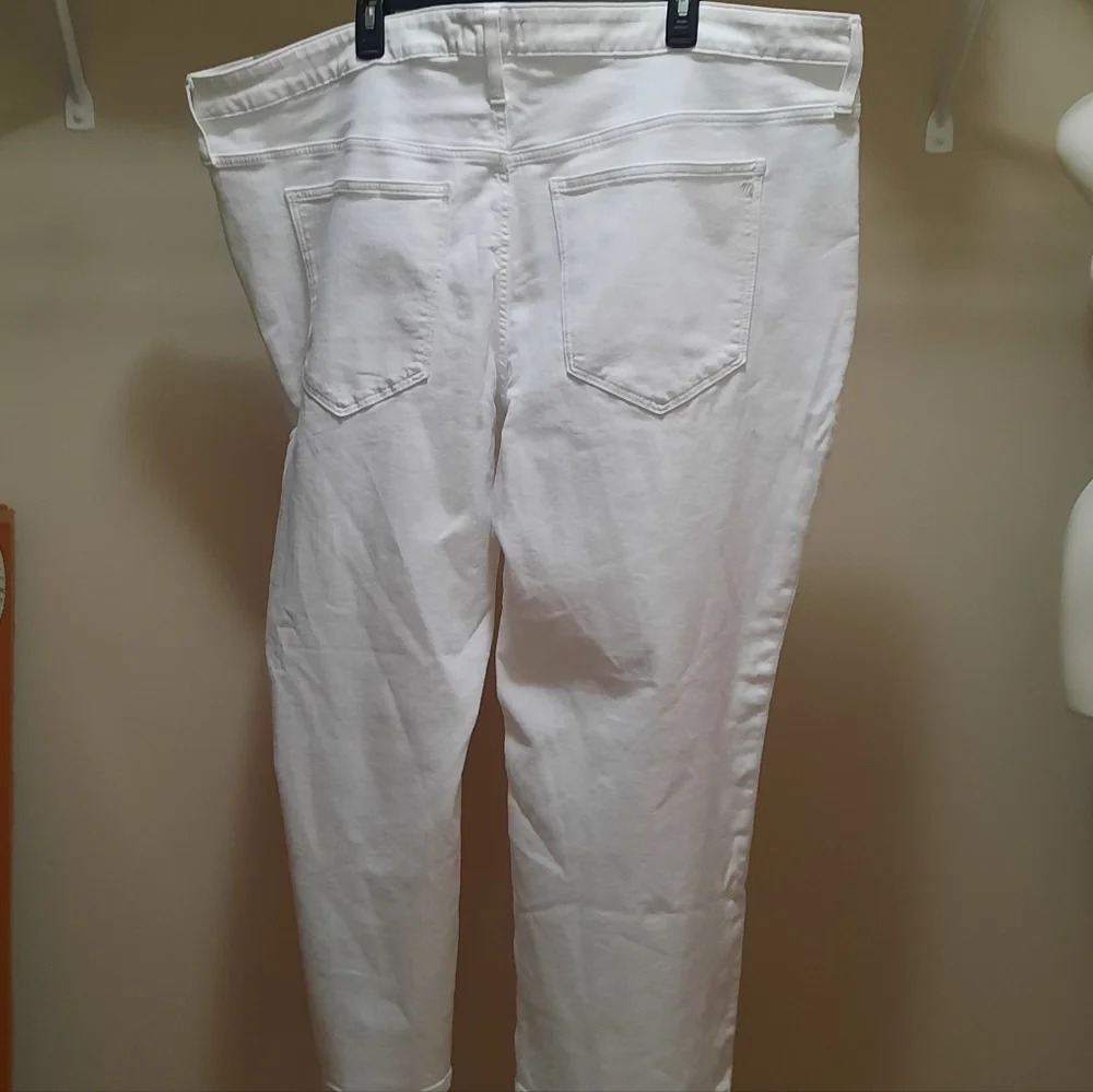Madewell Women's Cropped White Jeans - Picture 2 of 8